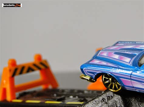 Hotwheels Day 1971 Buick Riviera Hot Wheels All Exclusive 10 Pk 2009