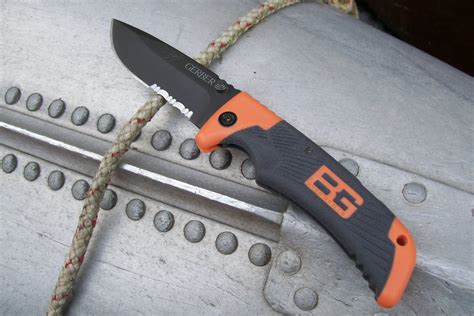 Bushcraft Plus: Gear Review: Gerber Bear Grylls Survival Series Scout