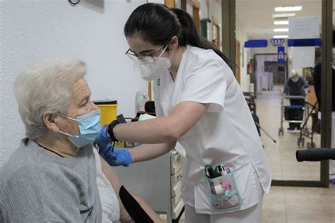 Sanidad Continúa En Albacete La Vacunación De La Segunda Dosis De