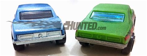 T Hunted Um Hot Wheels original e um falsificado a comparação