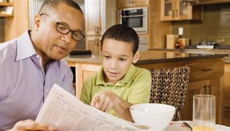 How To Critique A Newspaper Article Ehow Uk