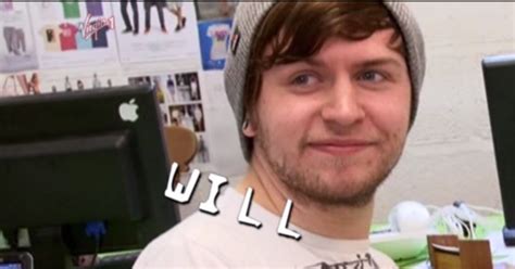 PELADOS EM PÚBLICO NA PRAIA E AMIGOS Naked office Will