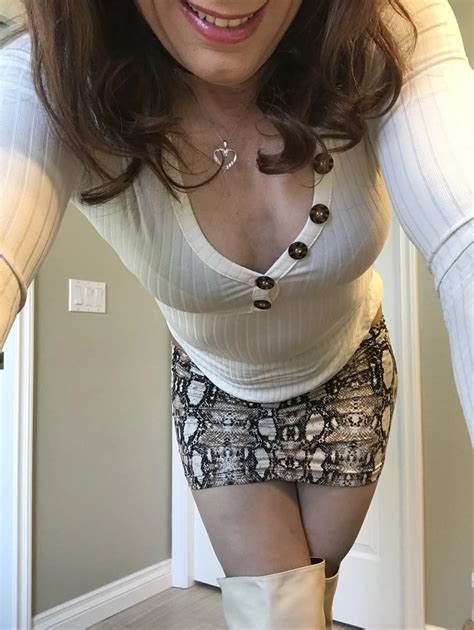 Snakeskin Skirt Nude Pics XHamster