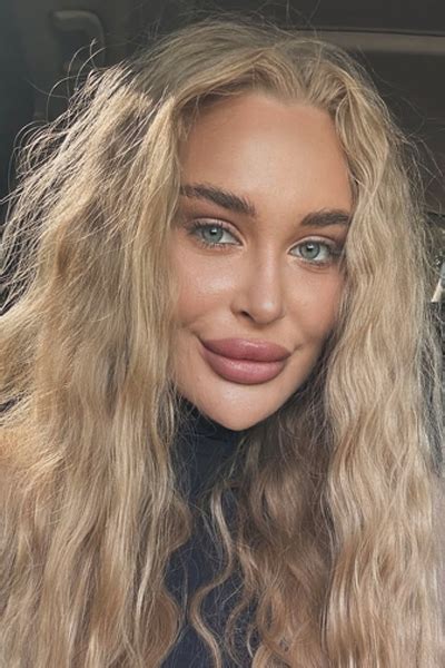 Enchanting Viktoria 27 Y O From Dnipro Ukraine With Blonde Hair VeronikaLove
