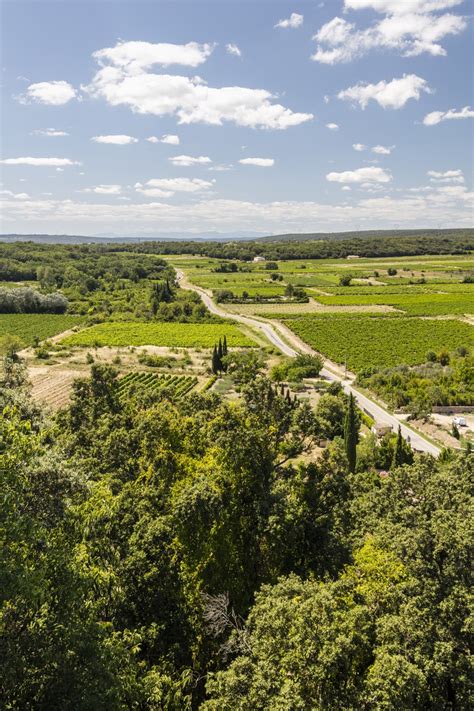 spot photo pont du gard  castillon du gard castillon du gard