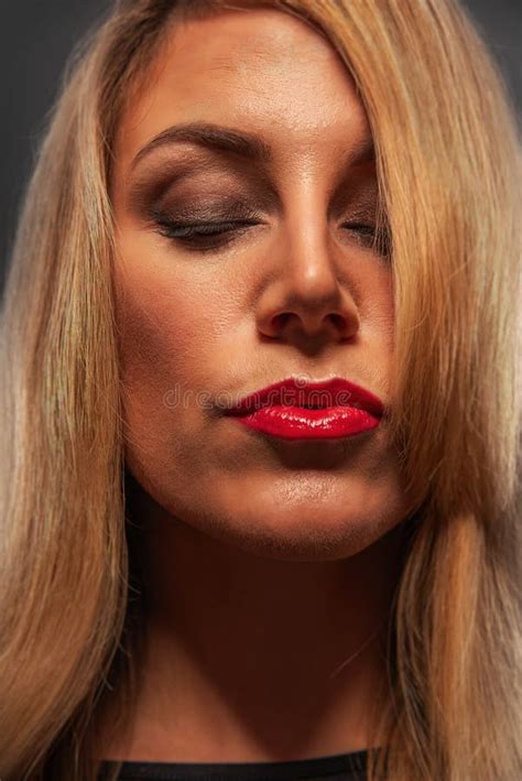 3 653 Woman Long Blonde Hair Red Lipstick Stock Photos Free Royalty