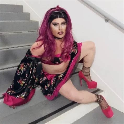 Gorgeous Mature CD Excited Cum For You In Bed XHamster