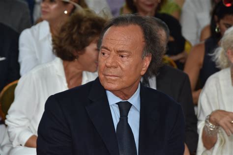 Julio Iglesias Acaba Con Los Rumores De Alzheimer