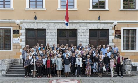 Proslavu godina od mature gimnazijalci iz Vladimira Nazora završili u Jazinama info