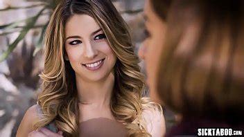 Brunette d université baise avec un petit ami de meilleurs amis XVIDEOS