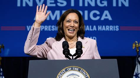 Kamala Harris' possible California gubernatorial bid met with