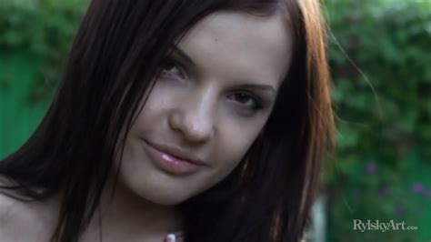 Glamorous Babe With Perfect Pussy