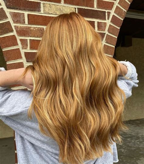 Natural Redhead With Partial Balayage Red Hair With Blonde Highlights Strawberry Blonde Hair