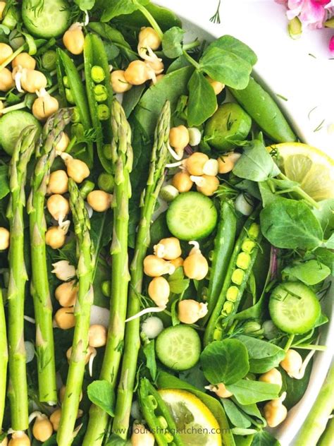 30+ Delicious Raw Vegan Recipes (Savory & Sweet) – Nutriciously