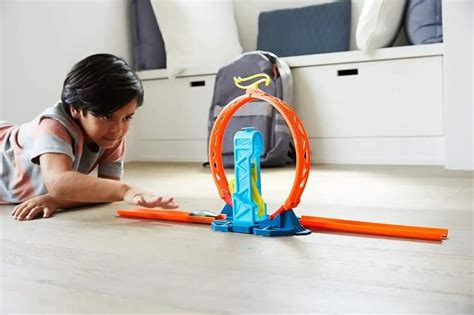 Hot Wheels Track Builder Conjunto De Loop Propulsor Universo Hot Wheels