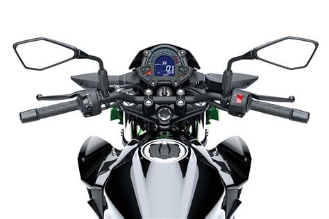 EICMA 2018 Kawasaki ra mắt naked bike Z400 2019 cạnh tranh Duke 390 Viết bởi phuclong hl