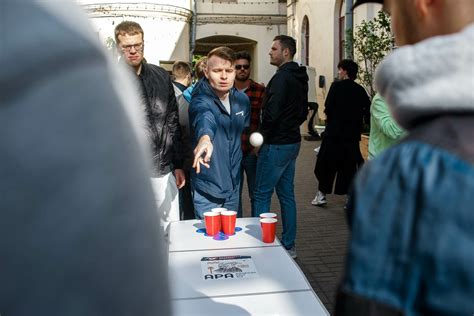 Стол для бирпонга. Культовая студенческая игра на ваше мероприятие