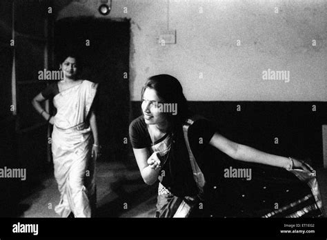 Lavani Dance Black And White Stock Photos And Images Alamy