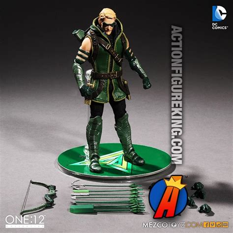 Mezco One12 Collective Dc Comics Green Arrow Action Figure