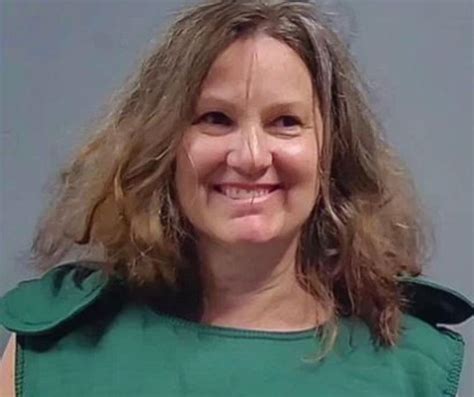 Naked Florida Woman Disrupts Neighbor S Birthday Party