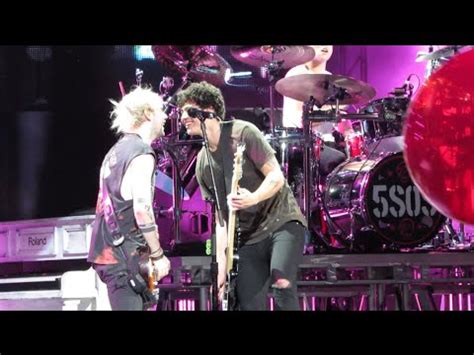 Shes Kinda Hot SOS SLFL Tour PNC Music Pavilion Charlotte YouTube