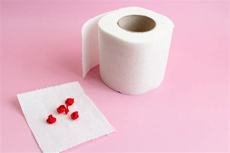 ¿cuáles Son Las Causas De La Sangre En Las Heces