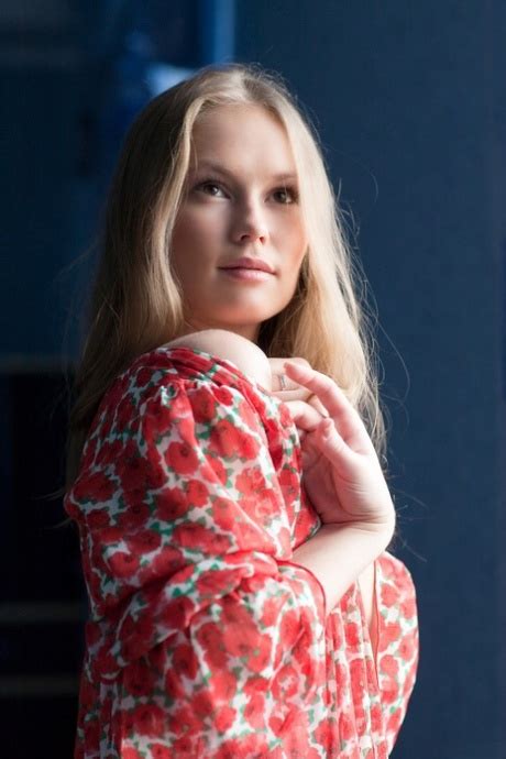 Skinny Babe Caesaria A Shows Her Beautiful Naked Body And Her Trimmed Bush CoedCherry