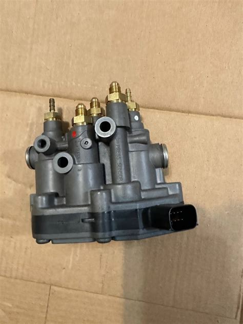 3015133c1 Oem International® Air Control Valve For Maxxforce 13