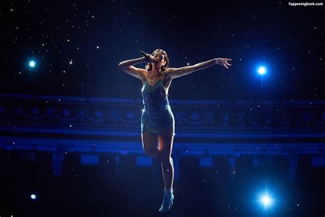 Dua Lipa Nude LeakCelebrities