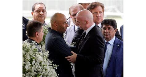 sefiet na fifa iska stadion  ime pele viev vsiaka strana