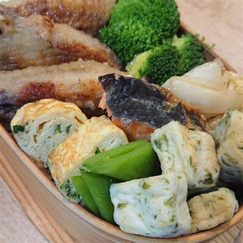 鶏と鮭とはんぺんの弁当 By のくたーんさん レシピブログ 料理ブログのレシピ満載！