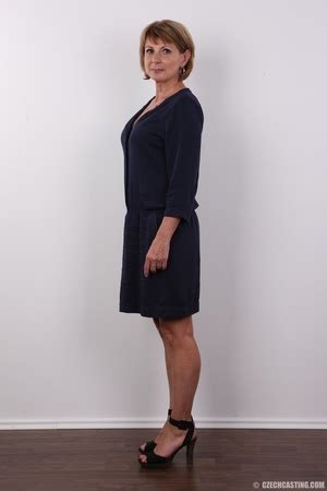 Mature Chick Removes Her Blue Office Outfit And Black Hi XXX Dessert