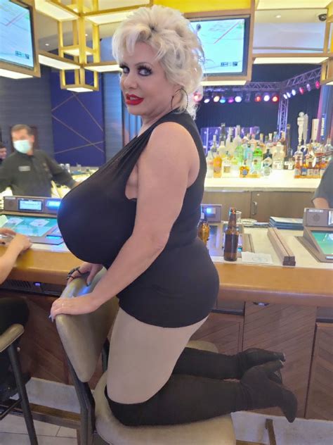 Huge Tits Claudia Marie At The Strat In Vegas