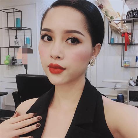 4 hot mom nổi tiếng cực xinh đẹp và sang chảnh khiến ai cũng phải ghen tị