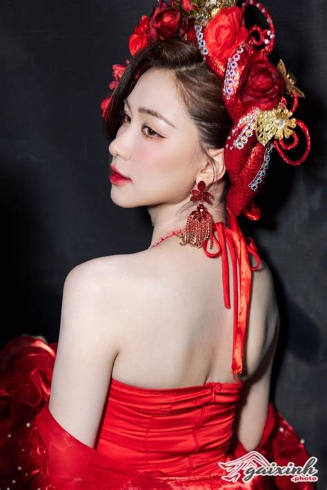 45 Ảnh Hòa Minzy Sexy Mặc Bikini Lộ Hàng Siêu Đã Mắt