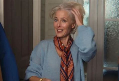 Xem phim Sex Education tôi nghĩ ngay đến câu con gái bảo mẹ Không ngờ có ngày tôi lại được con