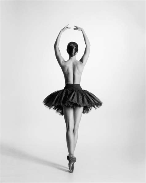 2 055 Ballet Naked Royalty Free Images Stock Photos Pictures Shutterstock