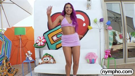 Hot Latina Carmen Caliente Takes Deep Pounding 14 Photos