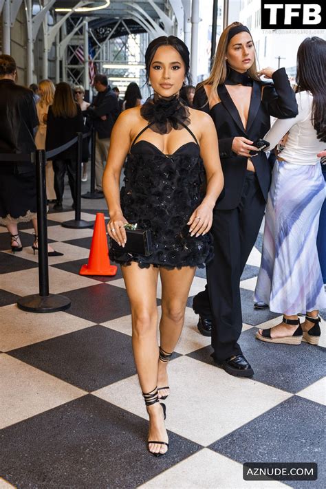 Becky G Sexy Seen Flaunting Her Hot Cleavage At The Carolina Herrera Fashion Show In New York