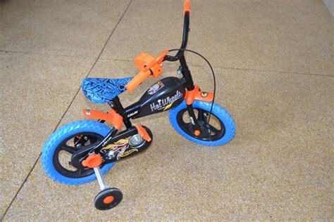 Bicicleta Aro Caloi Hot Wheels Preta Carrinho De Beb Caloi Usado Enjoei
