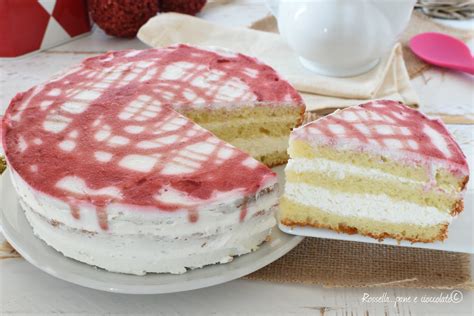 Torta Crema Ricotta E Lamponi Dolce Fatto In Casa Di Pasticceria