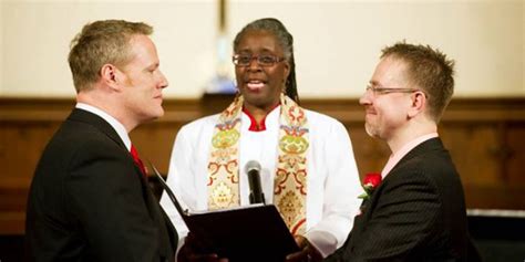 Igreja Da Esc Cia Avan A Para Autorizar Casamento Gay Guiame