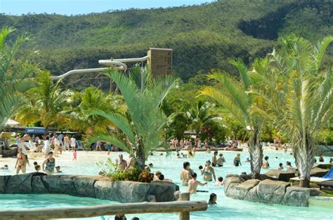 Revista Stile XPIRADO a mega atração do Hot Park