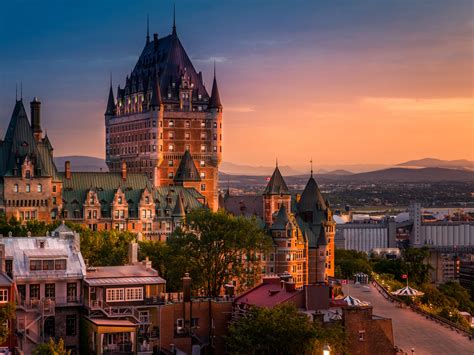 Hidden art pieces at the metro frontenac station stun local riders 11