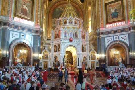 Божественная литургия в Храме Христа Спасителя - Храм свт.Иова ...