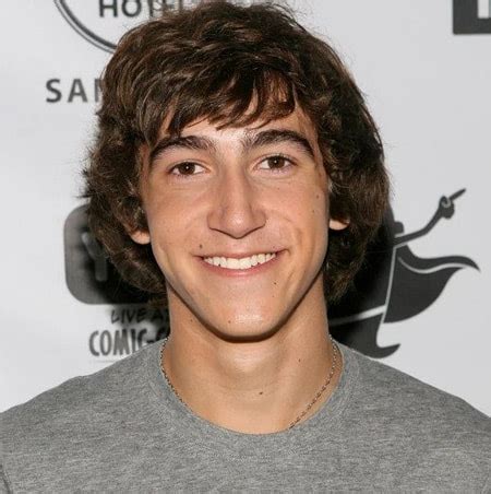 Vincent Martella's net worth is $3 million, His relationship status is ...