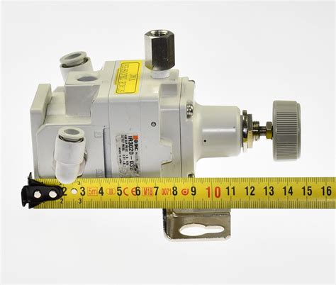 IR3020 03BG SMC precyzyjny regulator ciśnienia Sklep Firmy Proton