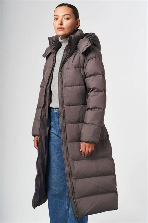 Пуховое пальто с капюшоном SnowQueen_collection 595109003 цены в Москве ...