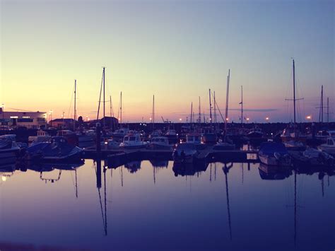 Fondos De Pantalla Barco Puesta De Sol Mar Paisaje Urbano Agua