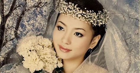 Chuyện tình công tử nhà giàu và cô hot girl đám cưới rước dâu bằng BMW